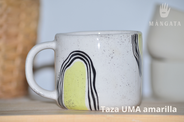 taza ceramica UMA amarilla